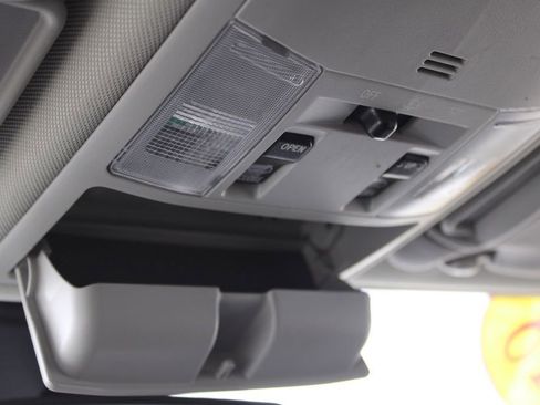 Used 2018 Toyota RAV4 XLE image 42