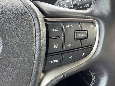 Used 2022 Lexus UX 250h w/ Premium Package image 22