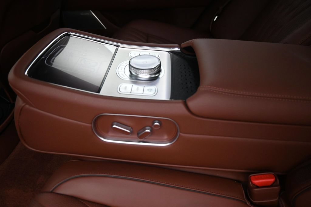 Used 2024 Genesis G90 3.5T AWD/4WD image 28