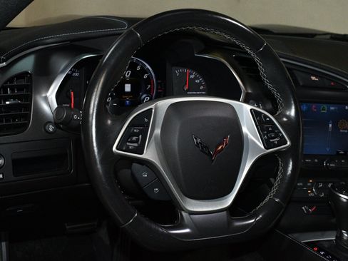 Used 2017 Chevrolet Corvette Stingray Coupe w/ 1LT RWD image 23