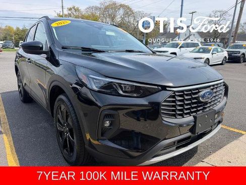 Certified 2025 Ford Escape Platinum AWD/4WD image 1