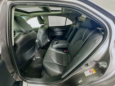 Used 2018 Toyota Camry XSE w/ Driver Assist Package image 28