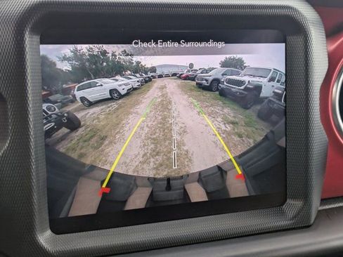 Certified 2023 Jeep Wrangler Rubicon w/ Xtreme 35 Tire Package image 17