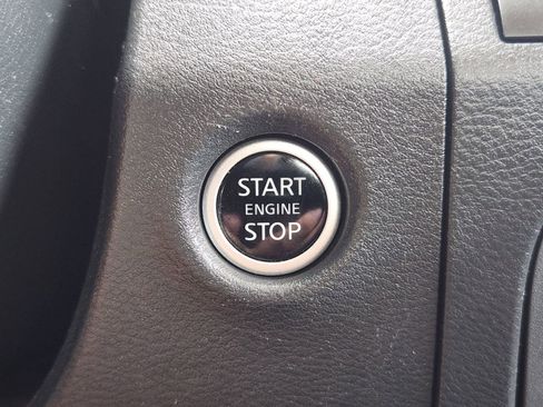 Used 2025 Nissan Frontier SV RWD image 24