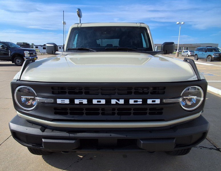 Used 2025 Ford Bronco Big Bend AWD/4WD image 3