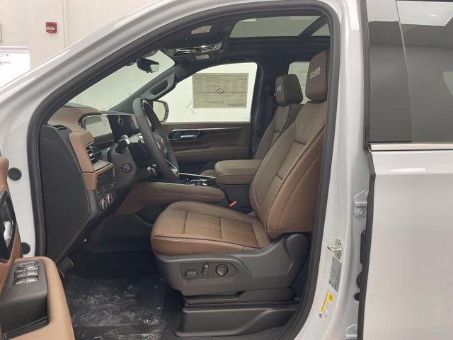 New 2026 Chevrolet Tahoe High Country w/ LPO, Illumination Package AWD/4WD image 14