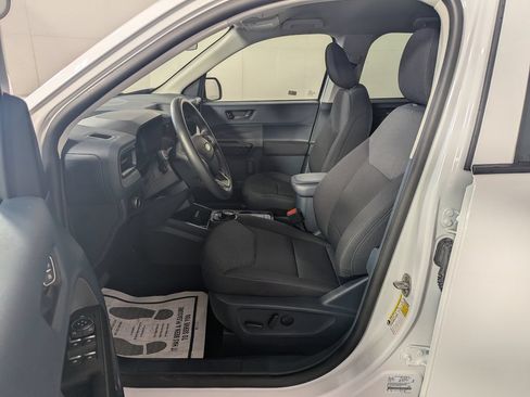 Used 2025 Ford Maverick XL w/ Equipment Group 102A AWD/4WD image 16