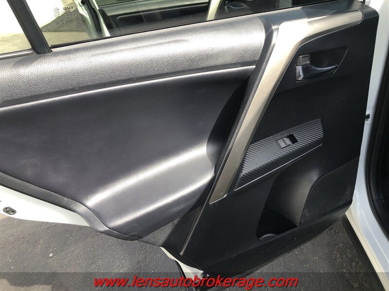 Used 2015 Toyota RAV4 Limited w/ Technology Package FWD image 16