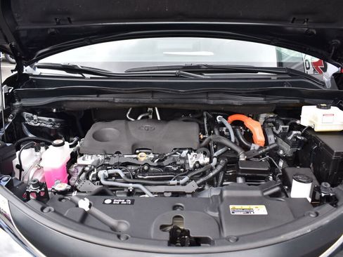 Certified 2023 Toyota Sienna XLE AWD/4WD image 26