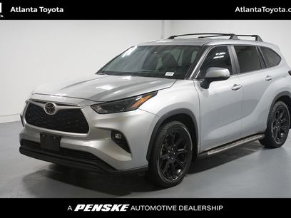 Used 2024 Toyota Highlander LE