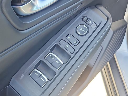 Used 2025 Honda Accord Sport image 25