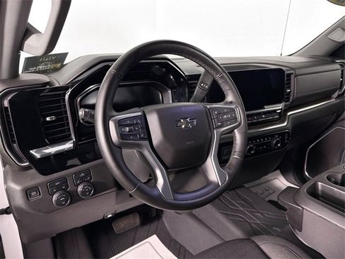 Used 2024 Chevrolet Silverado 1500 RST w/ Max Trailering Package image 9