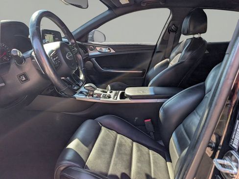 Used 2019 Kia Stinger GT2 AWD/4WD image 17