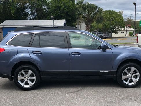 Used 2014 Subaru Outback 2.5i Limited w/ Moonroof Package image 2