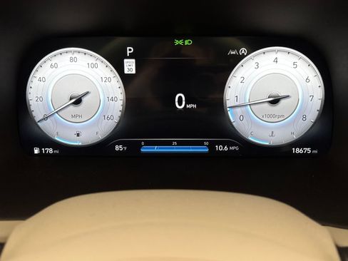 Used 2024 Hyundai Palisade Limited FWD image 17