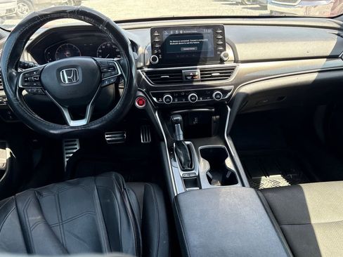 Used 2020 Honda Accord Sport image 4