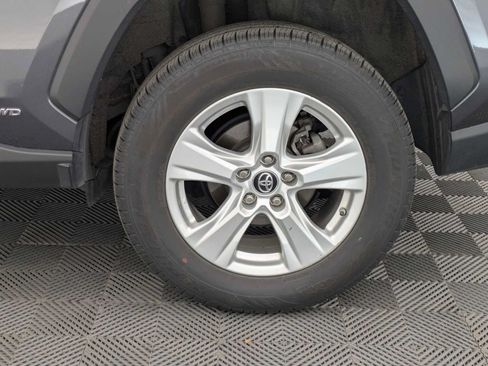 Used 2020 Toyota RAV4 LE w/ All Weather Liner Package AWD/4WD image 15