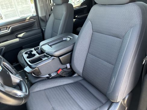 Used 2025 Chevrolet Silverado 1500 LT AWD/4WD image 20