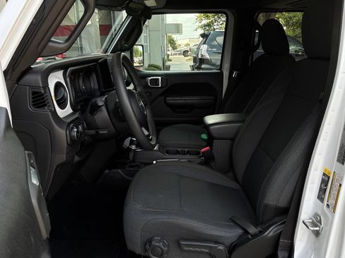 Used 2025 Jeep Wrangler Unlimited Sport AWD/4WD image 10