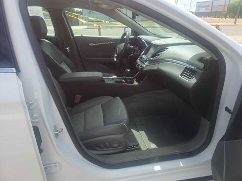 Used 2015 Chevrolet Impala LT w/ Convenience Package FWD image 22