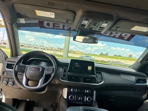 Used 2023 GMC Yukon SLT w/ SLT Premium Package RWD image 40