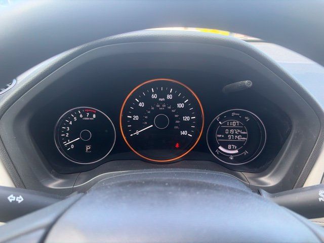 Used 2021 Honda HR-V LX image 9
