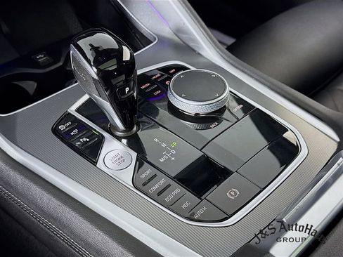 Used 2023 BMW X6 xDrive40i w/ M Sport Package image 21