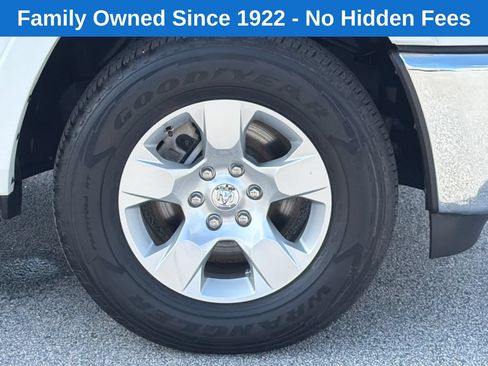 Used 2025 RAM 1500 Big Horn AWD/4WD image 12