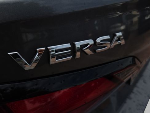 Used 2024 Nissan Versa S w/ S Plus Package FWD image 31