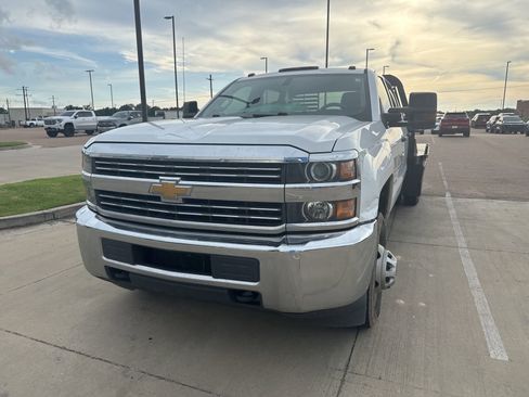 Used 2016 Chevrolet Silverado 3500 W/T w/ WT Convenience Package RWD image 2