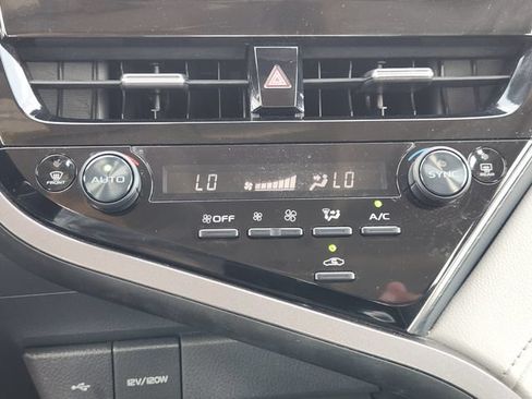 Used 2024 Toyota Camry LE FWD image 14