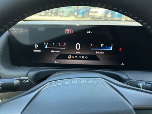 Certified 2025 Nissan Sentra SV w/ All-Weather Package FWD image 22