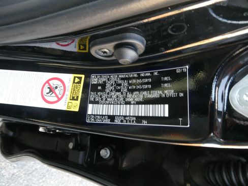 Used 2019 Toyota Highlander Limited image 12