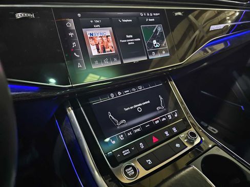 Used 2021 Audi Q8 Premium Plus w/ Premium Plus Package image 29