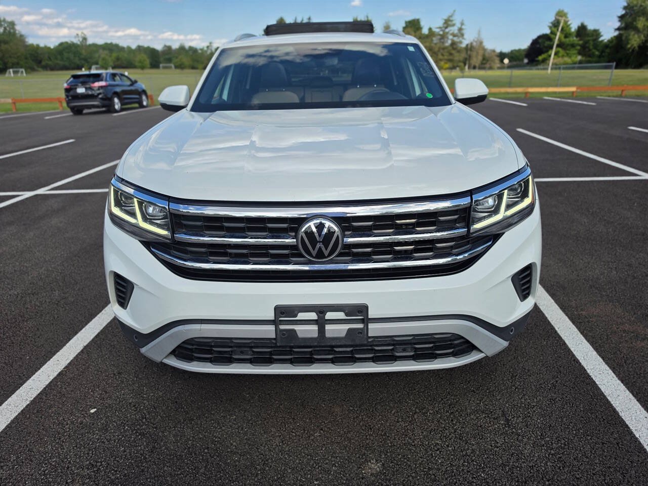 Used 2021 Volkswagen Atlas Cross Sport SEL AWD/4WD image 6