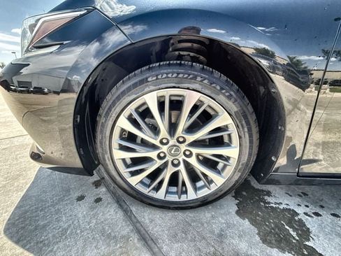 Used 2019 Lexus ES 350 w/ Premium Package FWD image 10