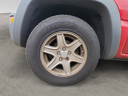 Used 2002 Jeep Liberty Sport image 10