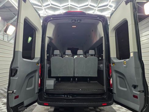 Used 2018 Ford Transit 350 XLT RWD image 10