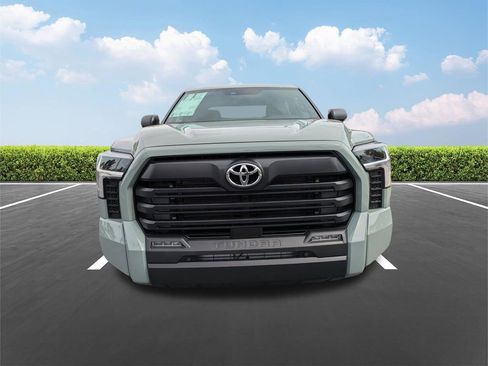 New 2026 Toyota Tundra SR5 w/ SR5 Convenience Package image 9