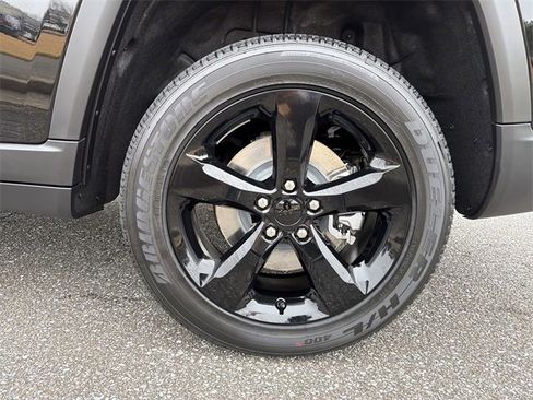 New 2025 Jeep Grand Cherokee L Altitude image 20