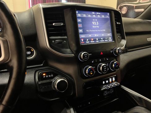 Used 2019 RAM 1500 Big Horn RWD image 31