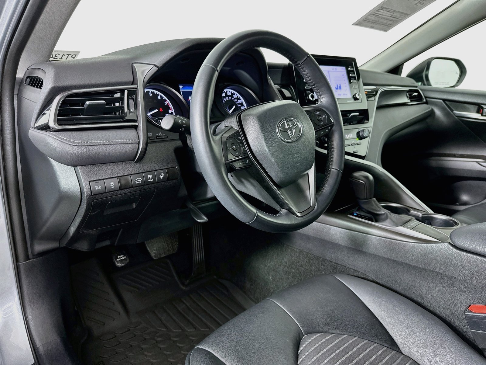 Certified 2023 Toyota Camry SE w/ Cold Weather Package FWD image 9