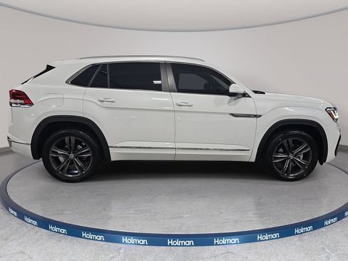 Used 2022 Volkswagen Atlas Cross Sport SEL R-Line AWD/4WD image 5