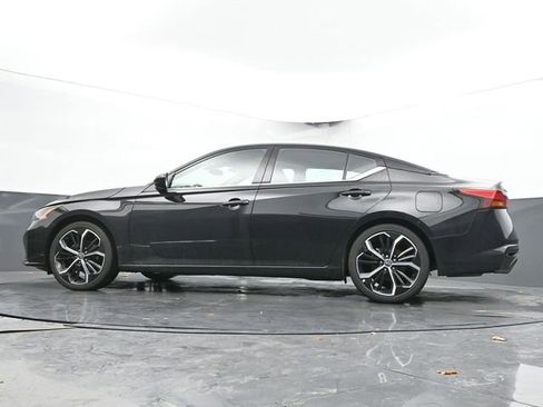 Used 2024 Nissan Altima 2.5 SR image 45