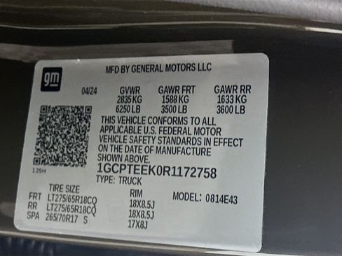 Used 2024 Chevrolet Colorado Trail Boss AWD/4WD image 12