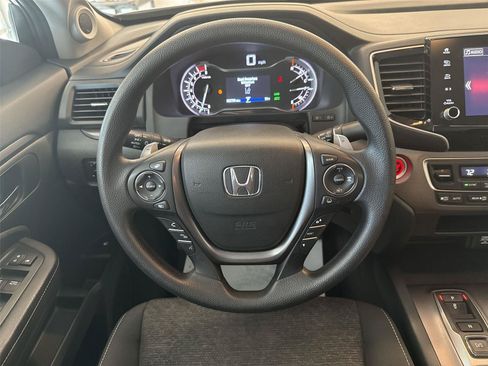 Used 2023 Honda Ridgeline Sport image 11