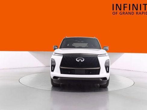 Used 2026 INFINITI QX80 Autograph AWD/4WD image 2