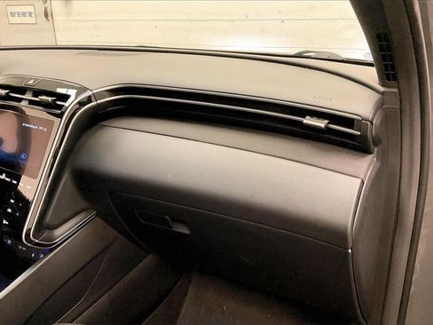 Certified 2023 Hyundai Santa Cruz Limited image 11