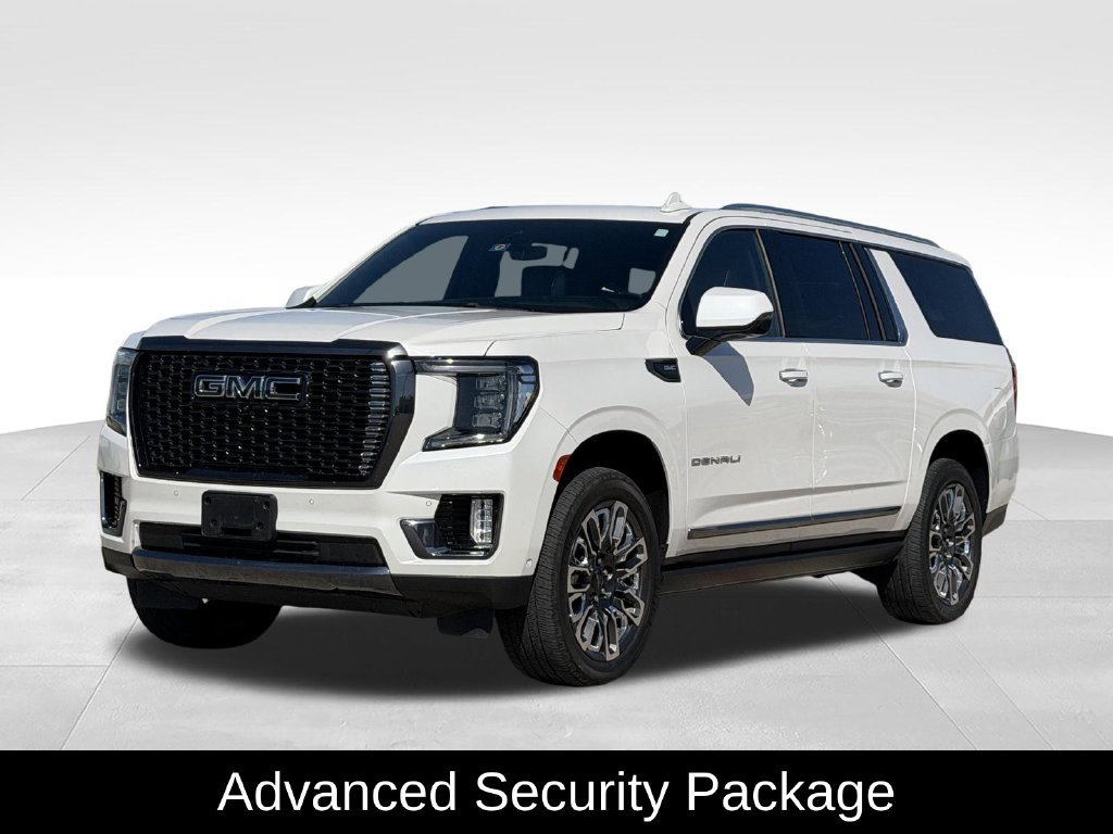 Used 2023 GMC Yukon XL Denali Ultimate AWD/4WD image 5