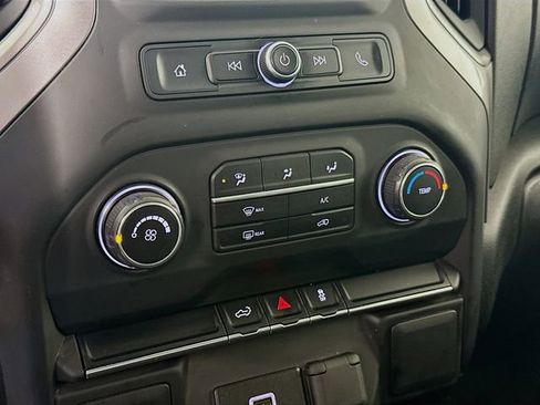 Used 2019 Chevrolet Silverado 1500 Custom w/ Custom Value Package image 16